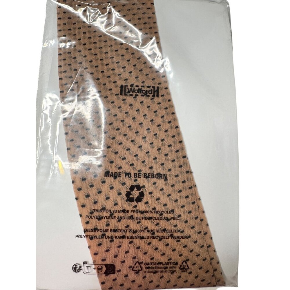 Wolford Size Medium Control Dots Tights 20 Den Sculpting Patterned Tights NWT $8 - Picture 9 of 9